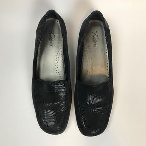 Trotters Loafers